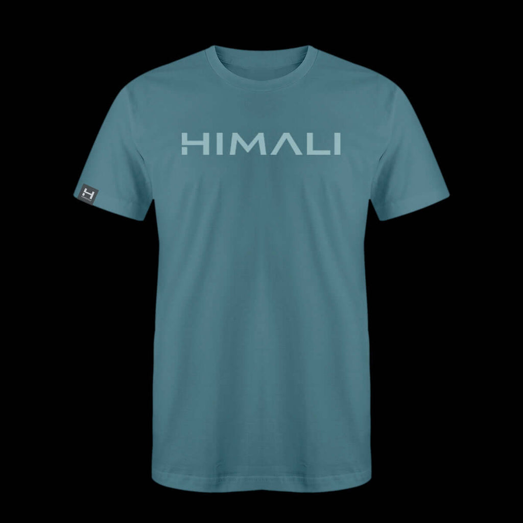 product photo of the mens pursuit short sleeve tech tee in colorway FROZEN BLUE with a large HIMALI logo written across the center chest