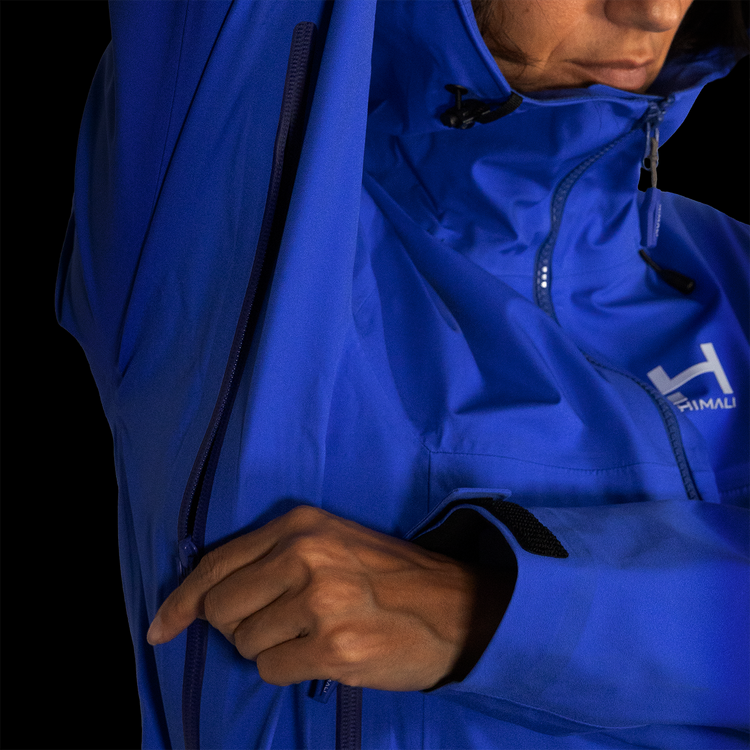 マウンテンイクイップメントハードシェル#413107、#411456 WOMENS MONSOON HARDSHELL JACKET