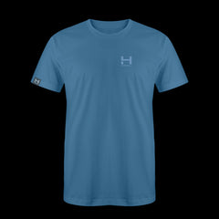 product photo of the mens pursuit short sleeve tech tee in colorway MINDFUL BLUE with a small HIMALI logo on the left chest